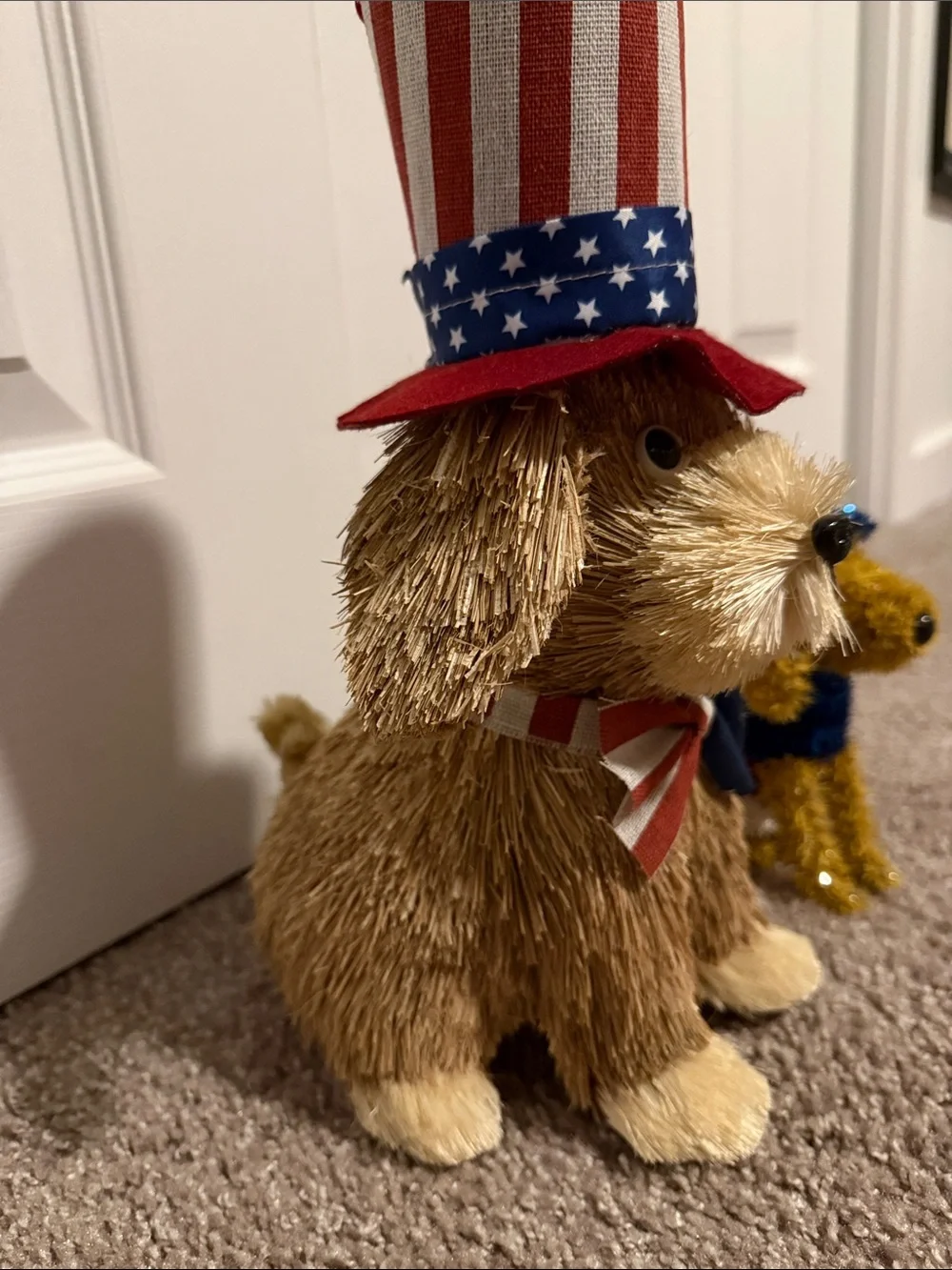 Patriotic Dog’s statues